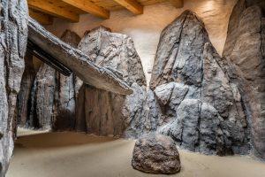 Umělé kameny z torkretovaného betonu v pavilonu Kalahari v Zoo Olomouc
