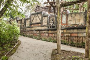 Replica of a Himalayan wall made with shotcrete technique, ZOO Zlín - Lešná